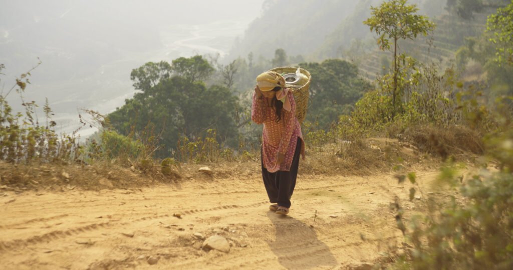 eca-nature-woman-trail